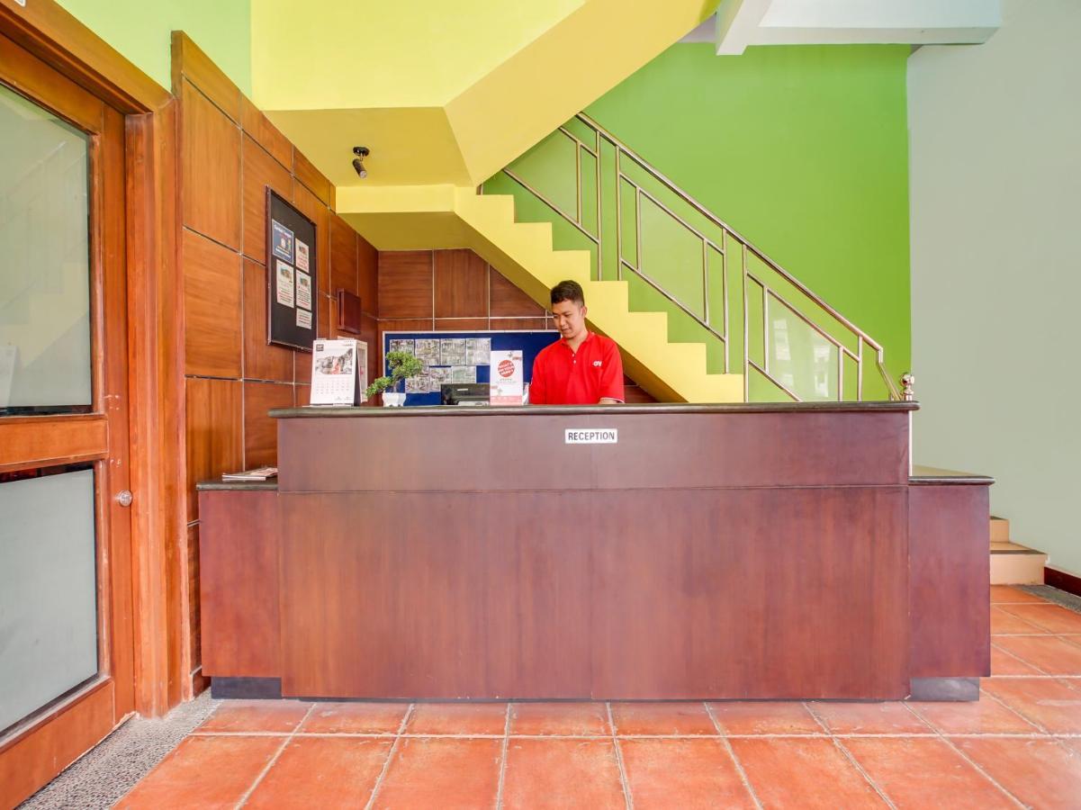 Oyo 3896 Villa Pesona Wisata Puncak Cianjur Exterior foto