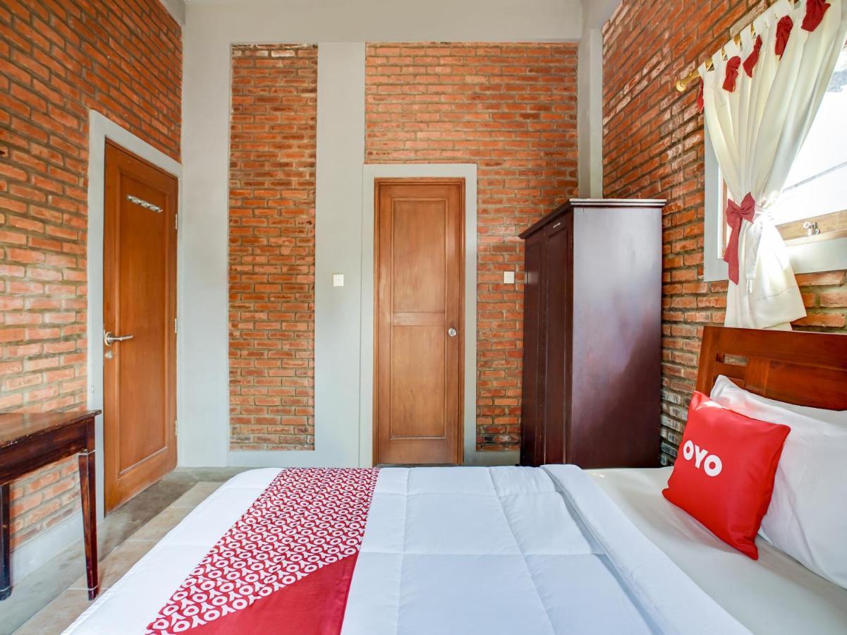 Oyo 3896 Villa Pesona Wisata Puncak Cianjur Exterior foto